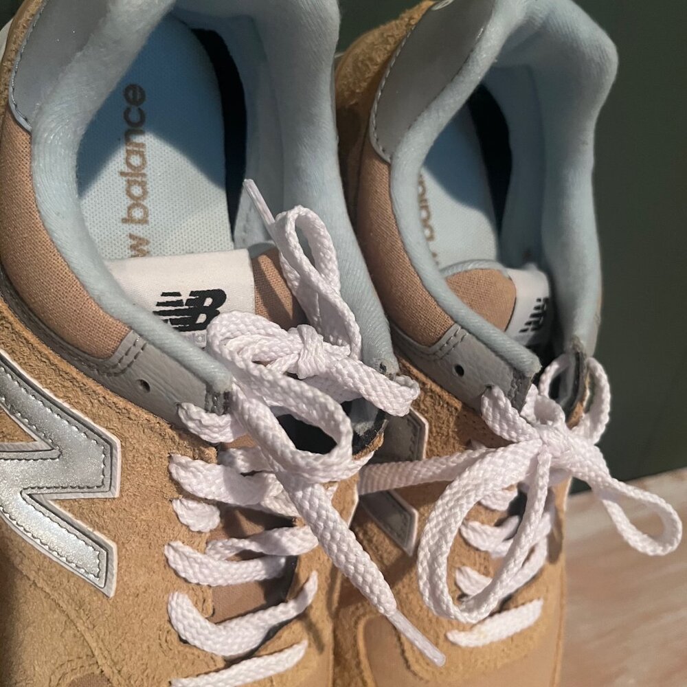 New Balance 574 Sneakers, Gold/Mustard Yellow, W10, NWOT - Picture 2 of 7